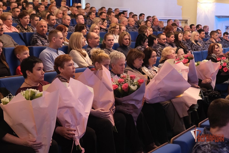 В Орле росгвардейцы отметили 10-летний юбилей ведомства