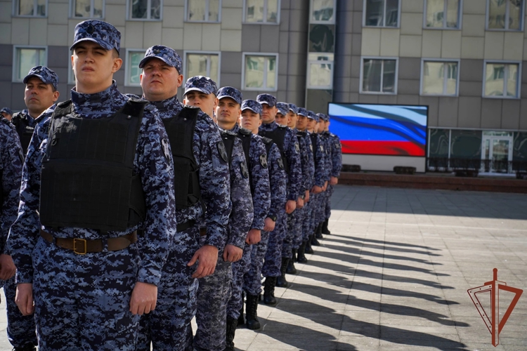 Главное управление Росгвардии по городу Москве и ЦСН ОДВО Росгвардии запустили флешмоб к юбилею ведомства