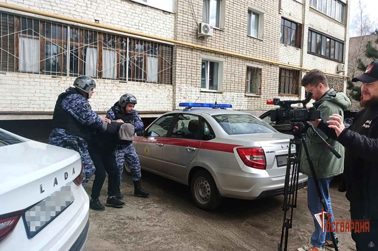 В Орле Росгвардия пригласила журналистов понаблюдать за тренировкой на охраняемом объекте