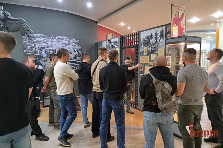 Бойцы СОБР «Орёл» ознакомились с экспозицией Орловского военно-исторического музея