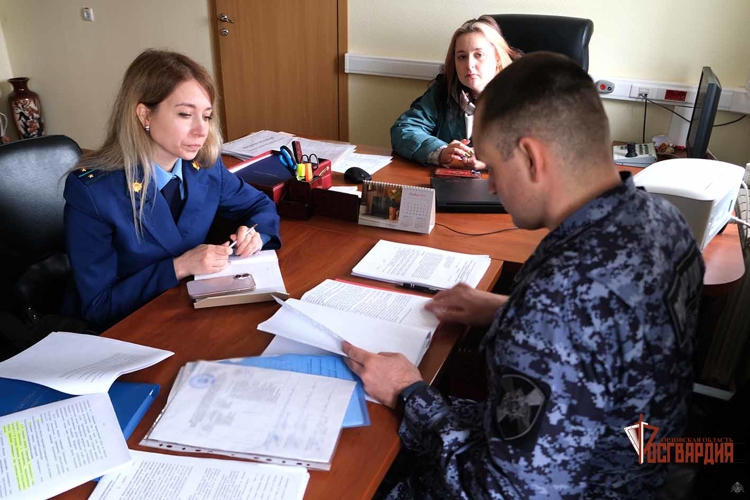 В Орле начальник регионального Управления Росгвардии проверил антитеррористическую защищённость детского лагеря «Лесная поляна»