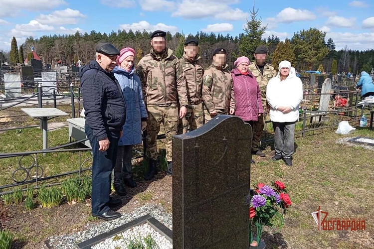 В Орле почтили память кавалера ордена Мужества Владислава Лапочкина
