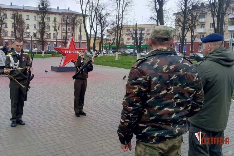 Представители СОБР «Орёл» приняли участие в городском смотр-конкурсе