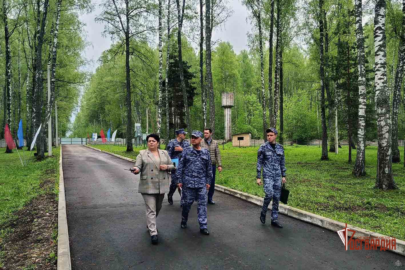 Росгвардейцы проверили антитеррористическую защищённость детского центра «Космос»