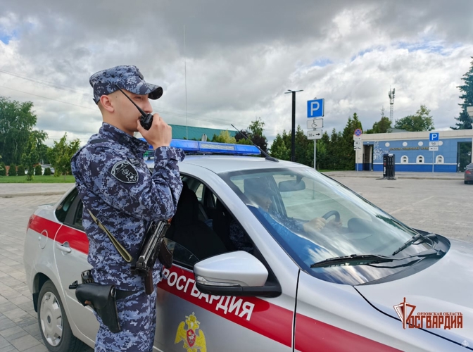 Росгвардейцы обеспечили безопасность на массовых мероприятиях в Орле и области