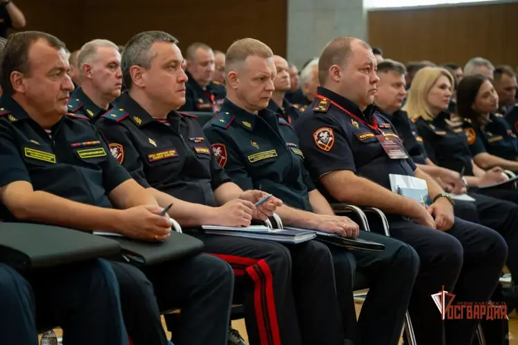 Сотрудник регионального Управления Росгвардии принял участие во Всероссийском совещании-семинаре по вопросам развития вневедомственной охраны