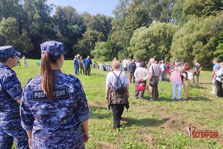 Росгвардейцы обеспечили безопасность на массовых мероприятиях в Орле и области