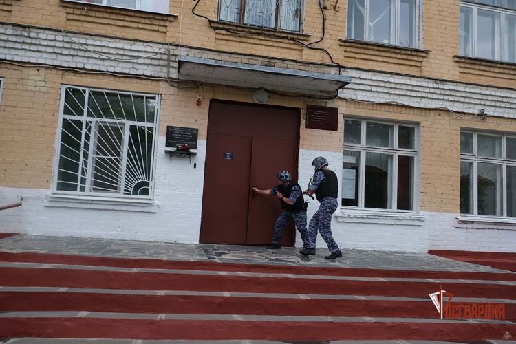 В Орле росгвардейцы приняли участие во всероссийских учениях