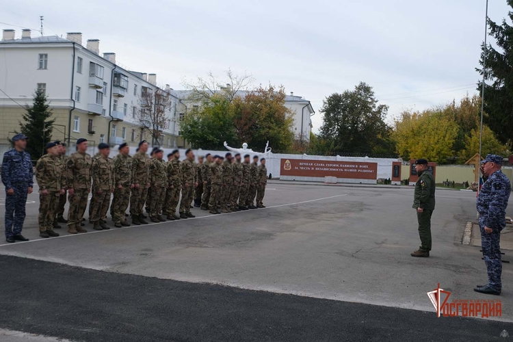 В Орле росгвардейцы отпраздновали день образования специальных отрядов быстрого реагирования  