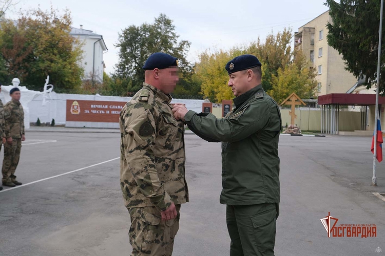 В Орле росгвардейцы отпраздновали день образования специальных отрядов быстрого реагирования  